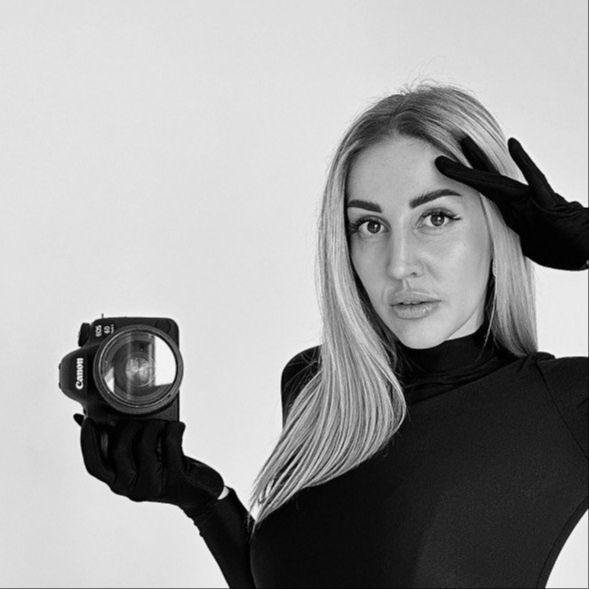 Anastasiia Amiri — фотограф logo