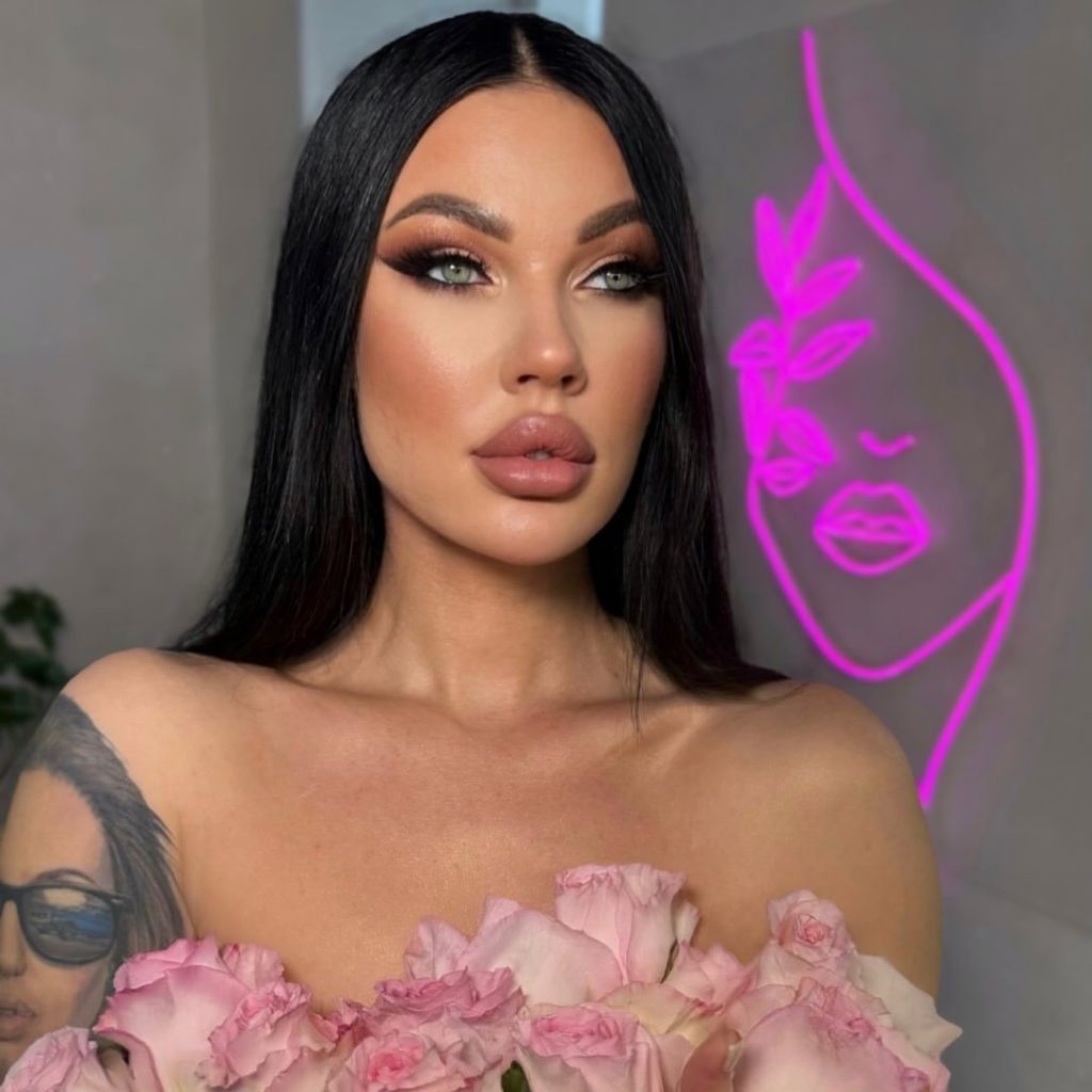 Angelina — Наращивание волос & Обучение Катовице logo